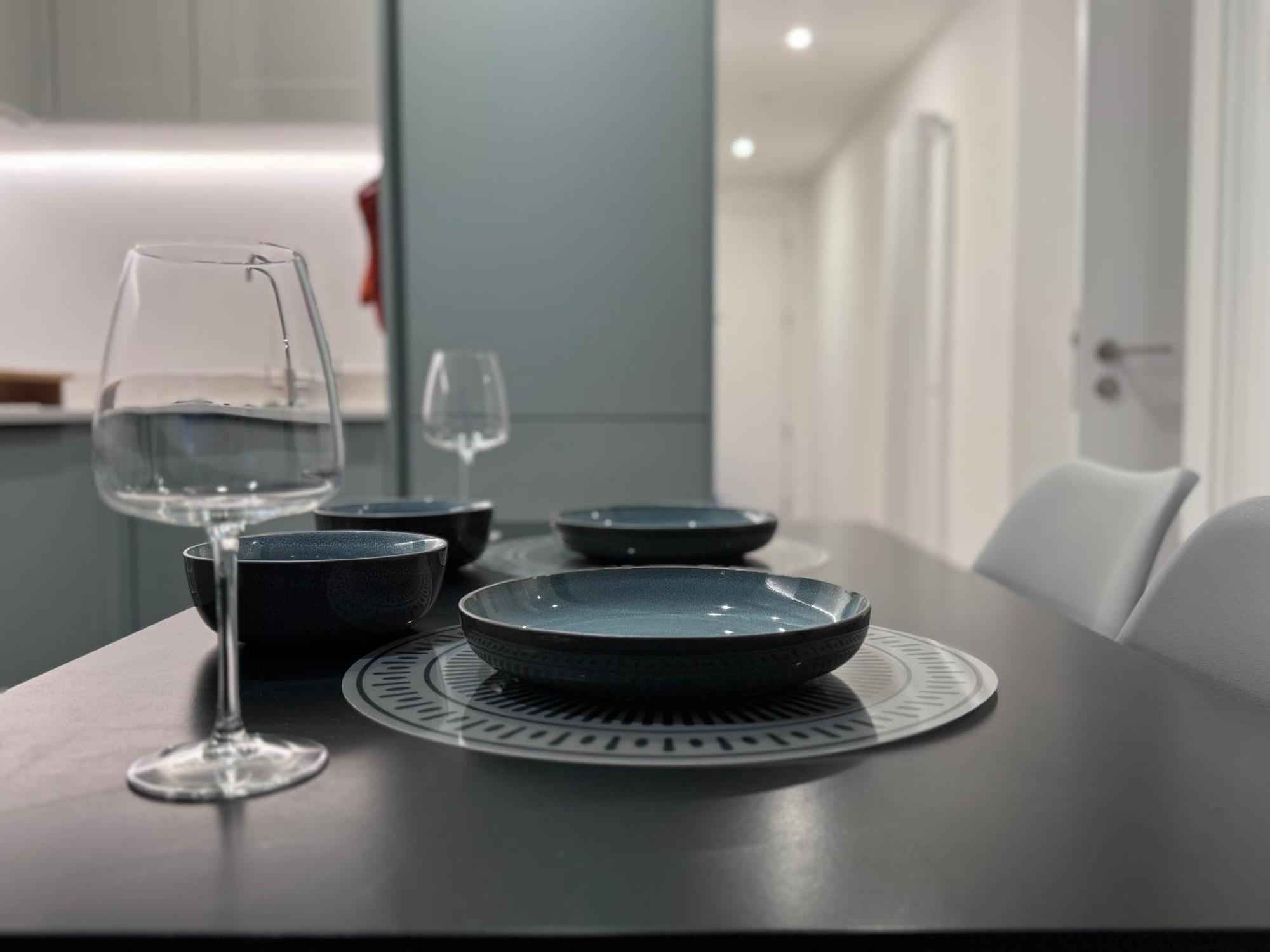 Apartament Modern Gem Near Excel & O2 Arena Balcony! *
